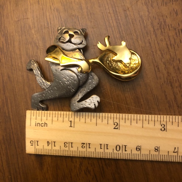 Vintage Ultra Craft Cat Pin Frying Pan Plus Cat on Saxophone Brooch LOT OF 2 - Picture 4 of 9